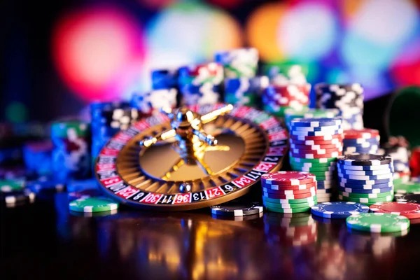 Our Book of Dead slot screen with reels and payment menu